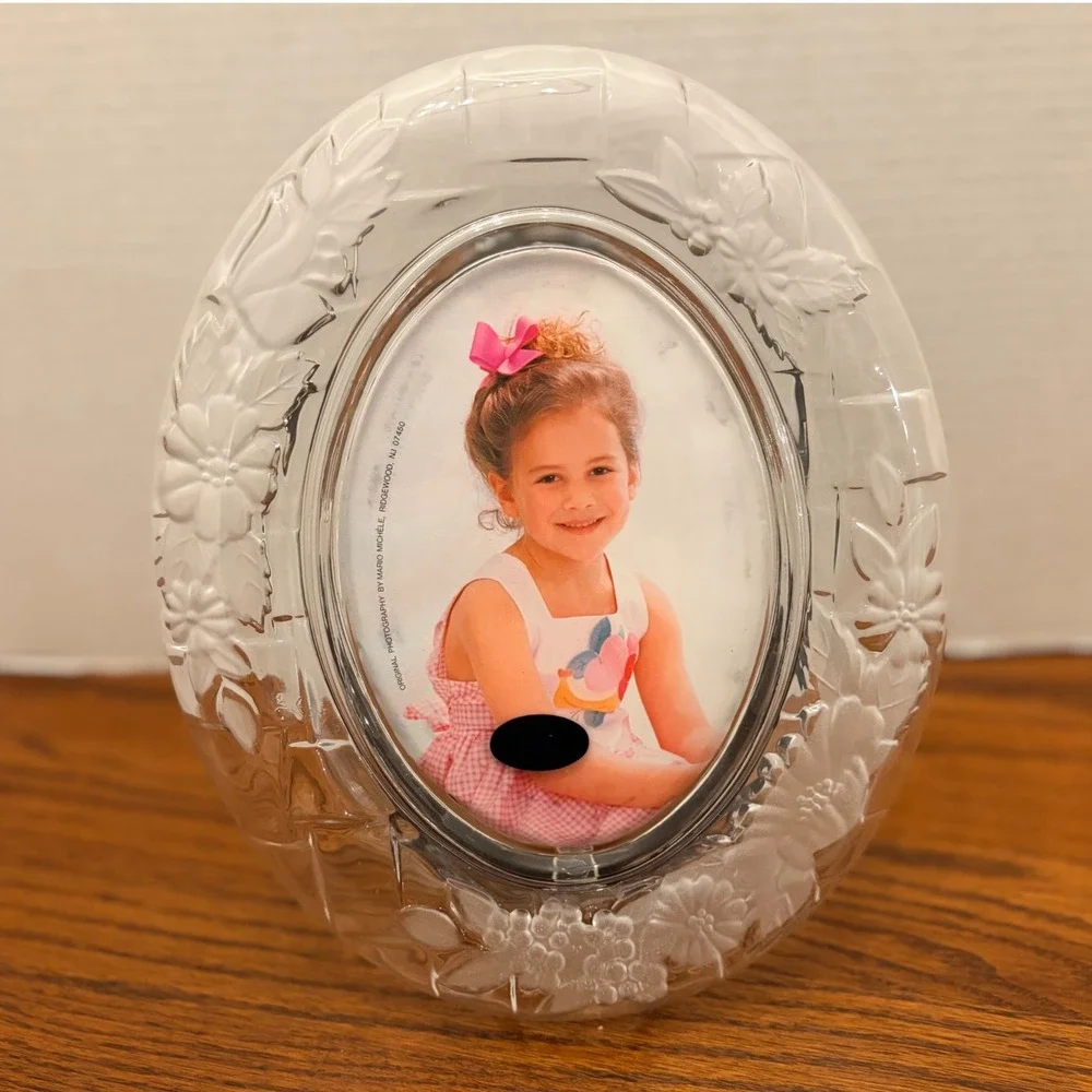 Napoli Crystal Floral Oval Picture Frame 4x6 Frosted Cottagecore Romantic Decor